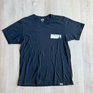 Uniqlo Graphic T-Shirt Size Medium